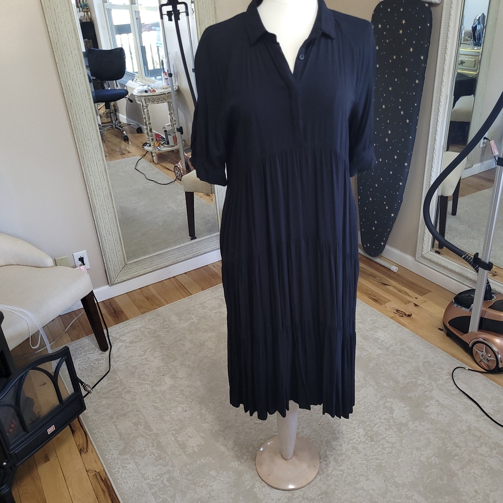 NATURAL LIFE Black Midi Dress
